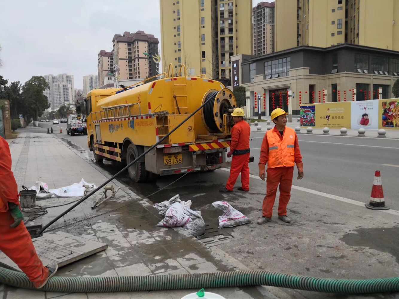 石碣镇排污管道清淤-管道清洗
